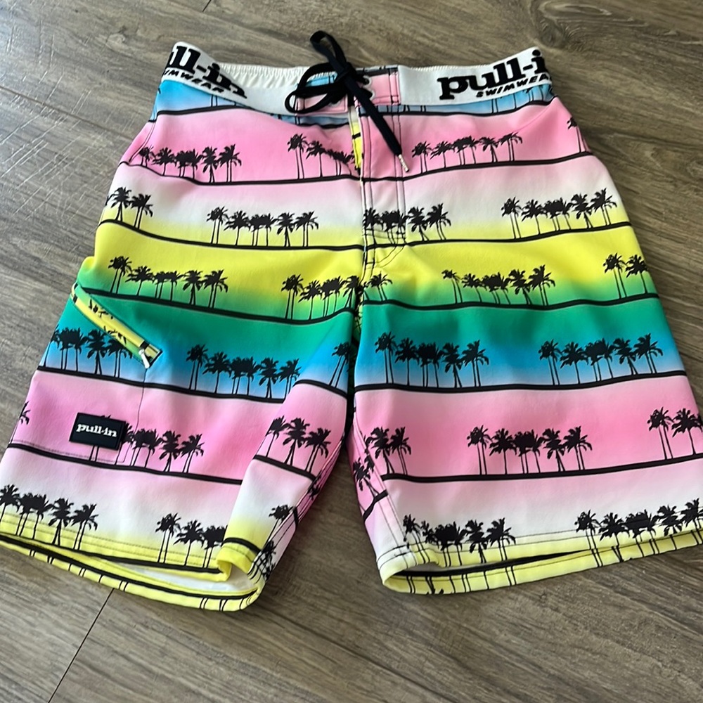 Pull-in shorts mens size 30
